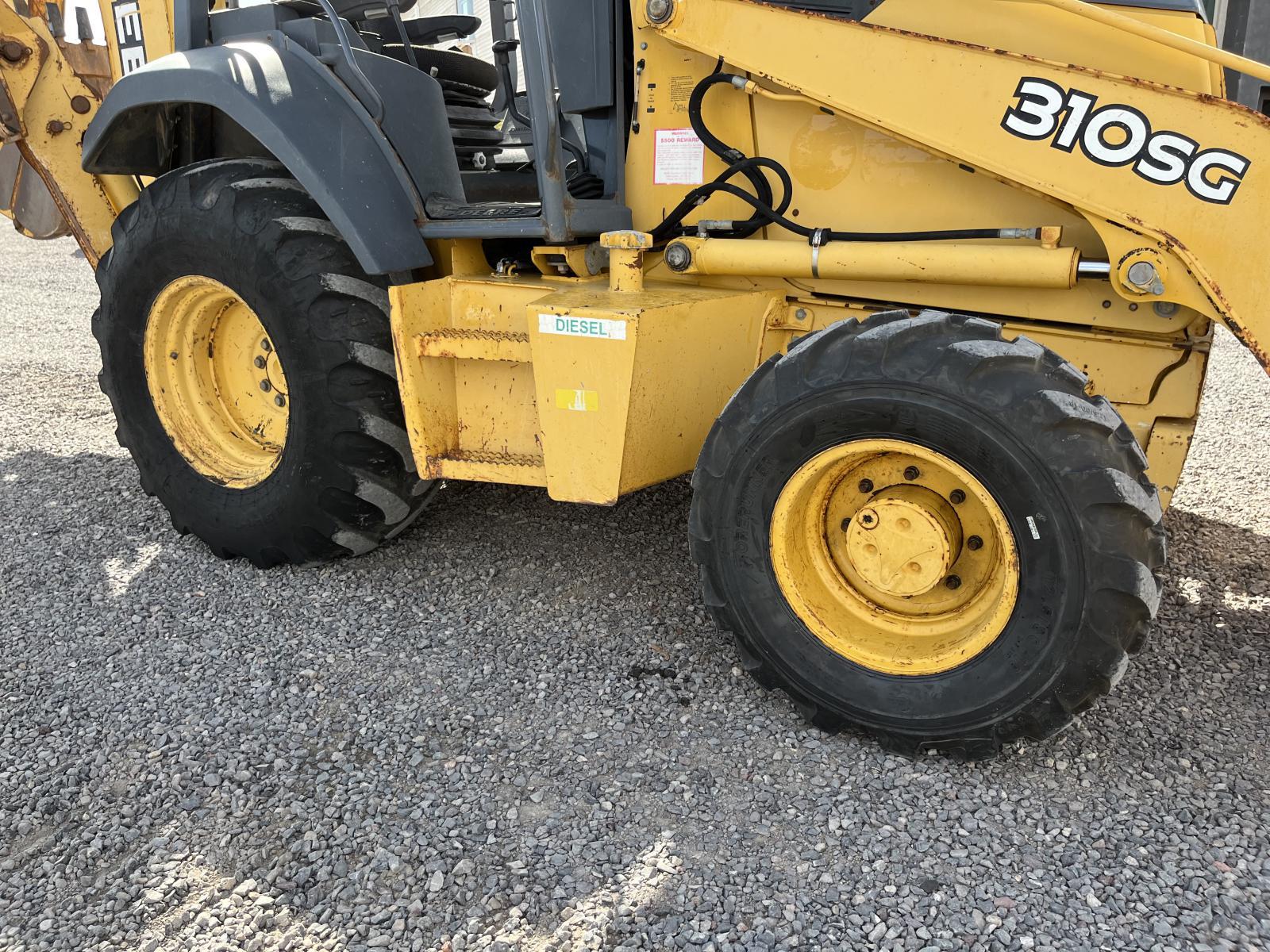 ./imagenes/INVOICE/2019/17749/BACKHOE JOHN DEERE 310SG (7).JPG